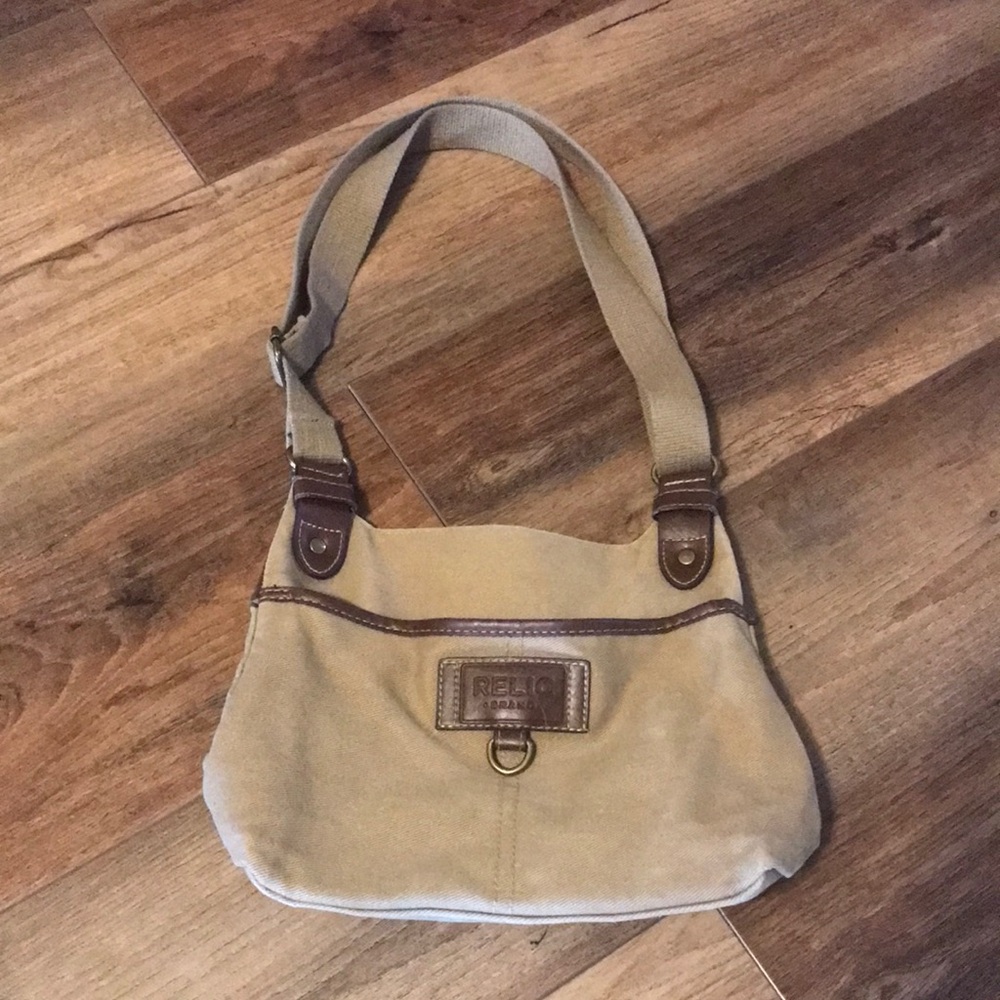 Relic Crossbody/Shoulder Bag by Fossil